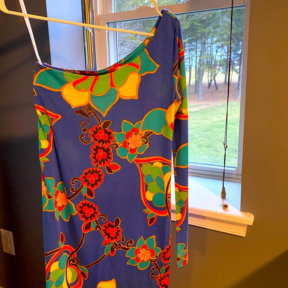 One shoulder mini dress in multicolor good for spring and summer